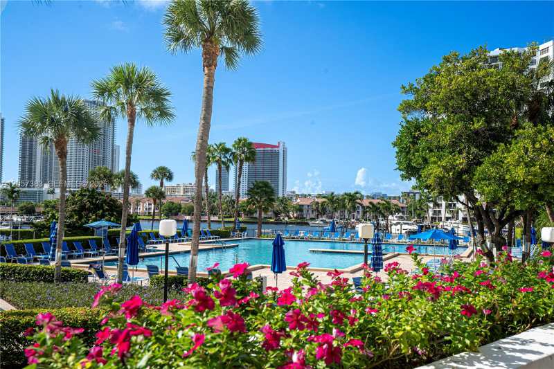 2500 Parkview Dr # 616, Hallandale Beach FL 33009