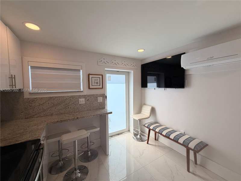 2036 Jackson St # 2, Hollywood FL 33020
