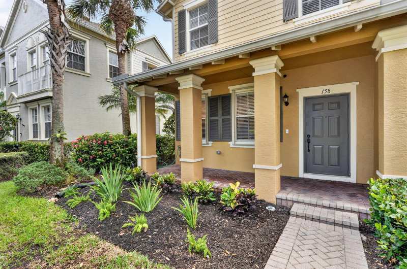 158 W Thatch Palm Circle, Jupiter FL 33458