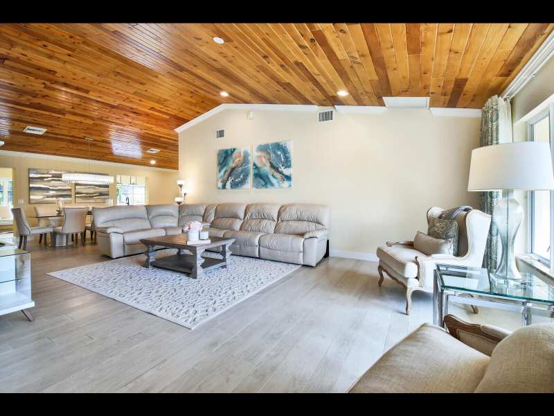 451 N LYRA Circle, Juno Beach FL 33408