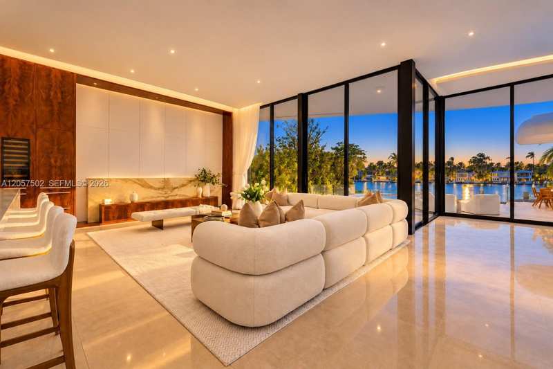 503 E Dilido Dr, Miami Beach FL 33139