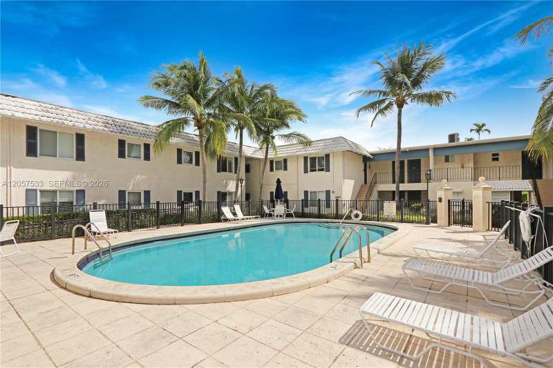 8617 SW 68th Ct # 24, Pinecrest FL 33156
