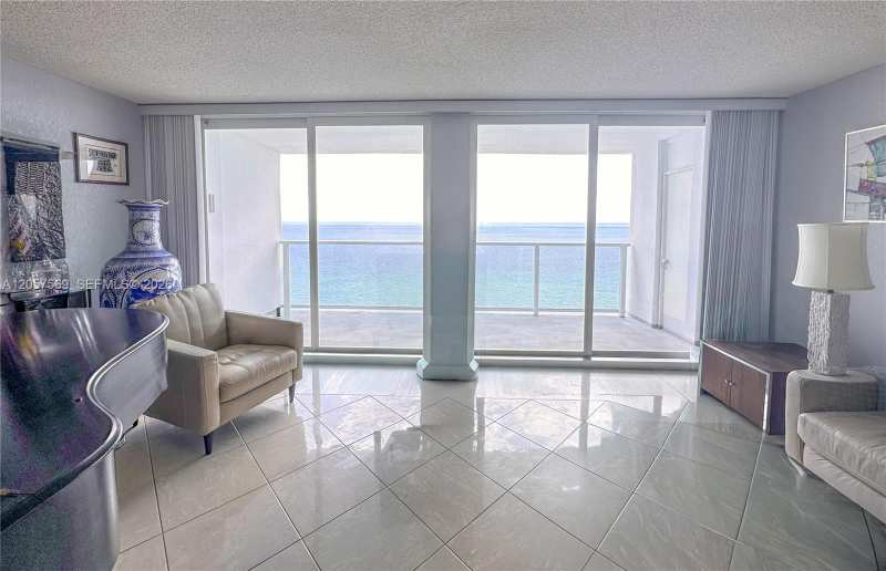 1904 S Ocean Dr # 1803, Hallandale Beach FL 33009