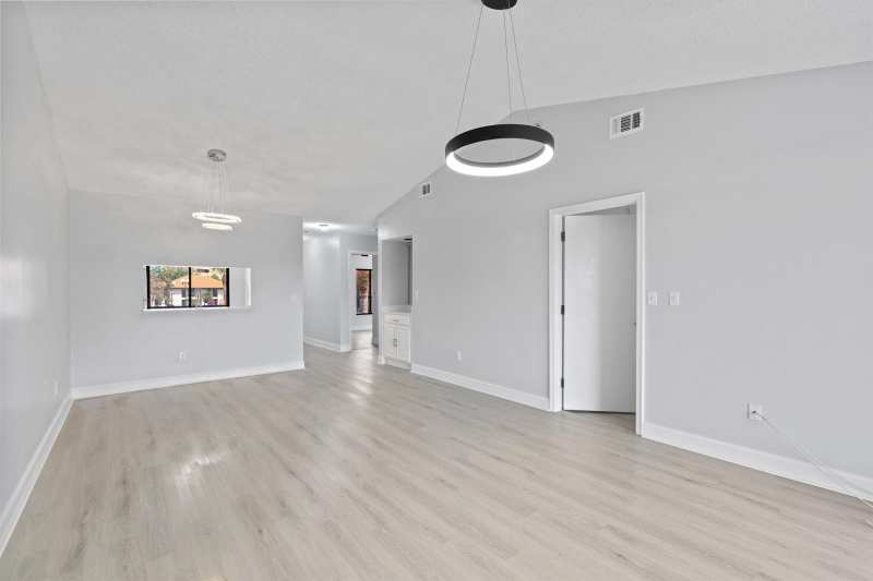 350 Club Circle # 208, Boca Raton FL 33487