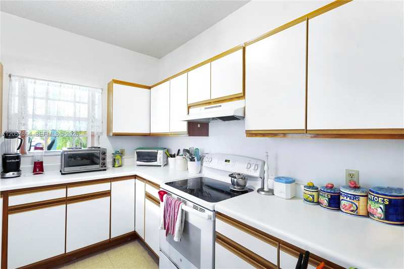 24443 SW 129th Pl, Homestead FL 33032