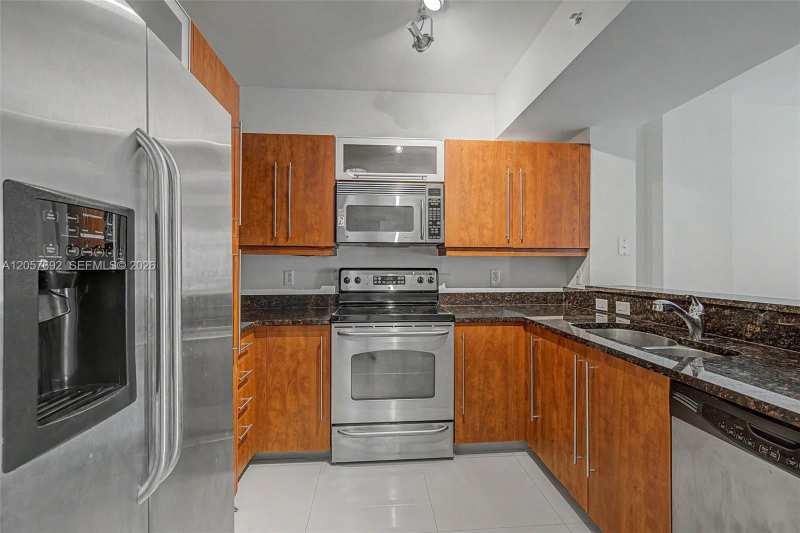 7350 SW 89th St # 1603S, Miami FL 33156