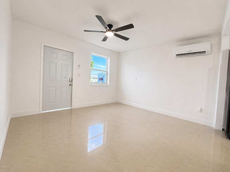 5264 NE 20TH Avenue, Pompano Beach FL 33064