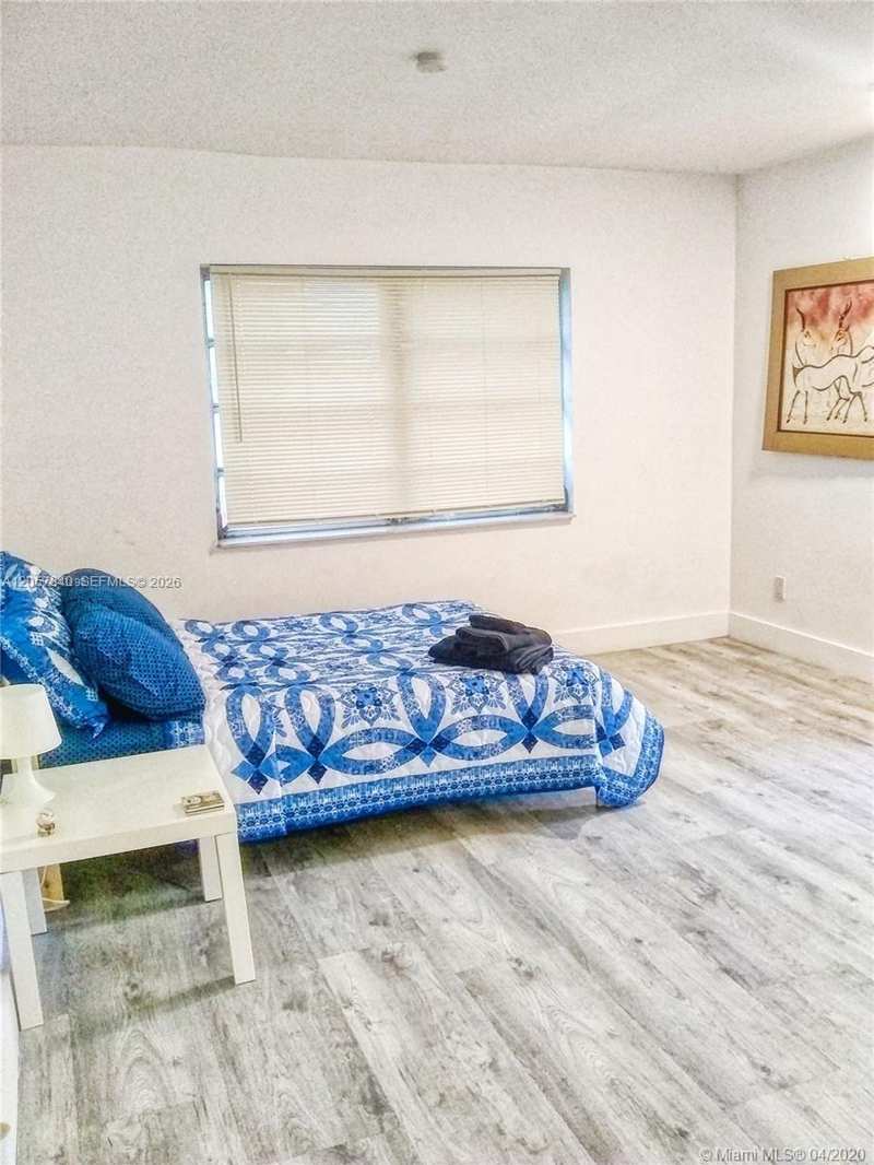 142 NE 56th St # D, Miami FL 33137