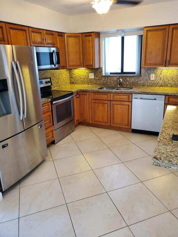 2460 NE 215th Street, Miami FL 33180