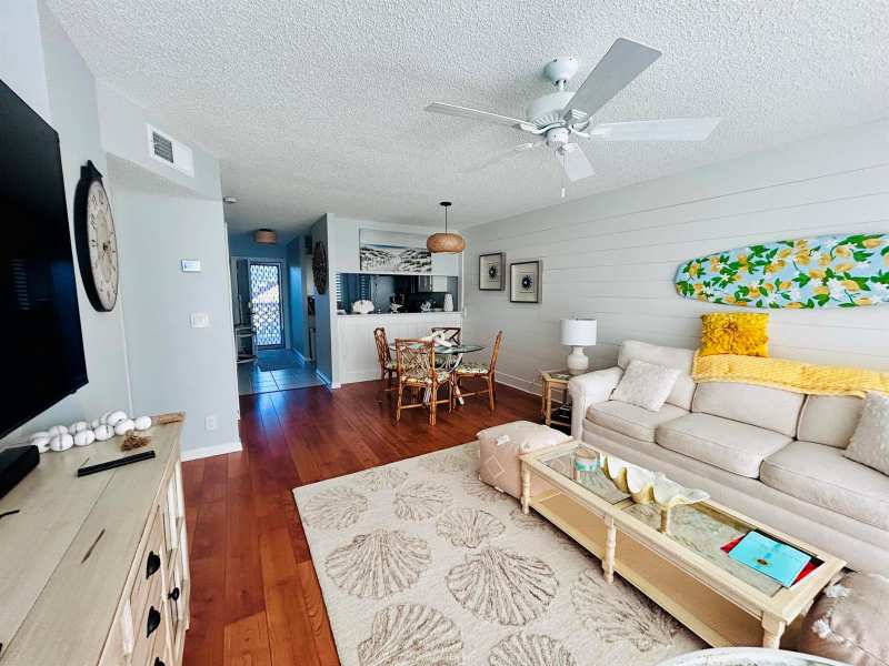 353 S US Hwy 1 # c202, Jupiter FL 33477