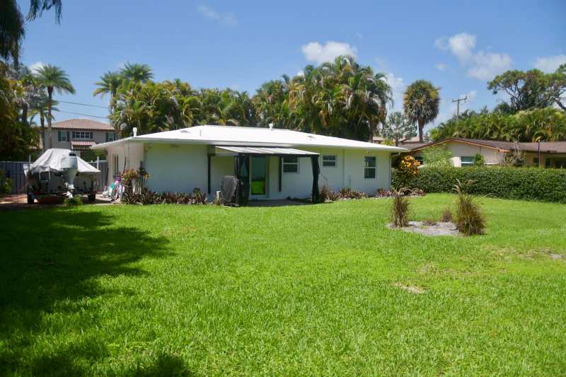 219 OLD JUPITER BEACH Road, Jupiter FL 33477