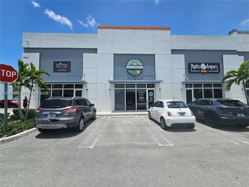 13460 NW 107th Ave # 12, Hialeah Gardens FL 33018