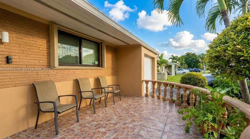 2200 Alcazar Dr, Miramar FL 33023