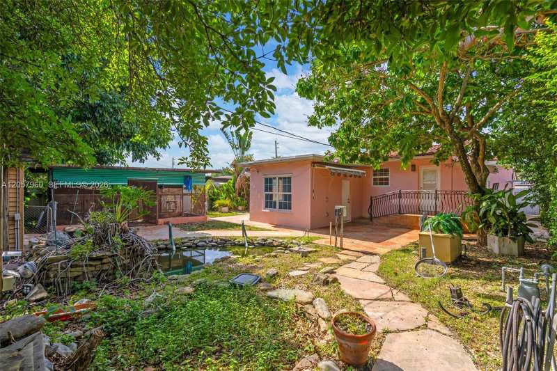 267 E 56th St, Hialeah FL 33013