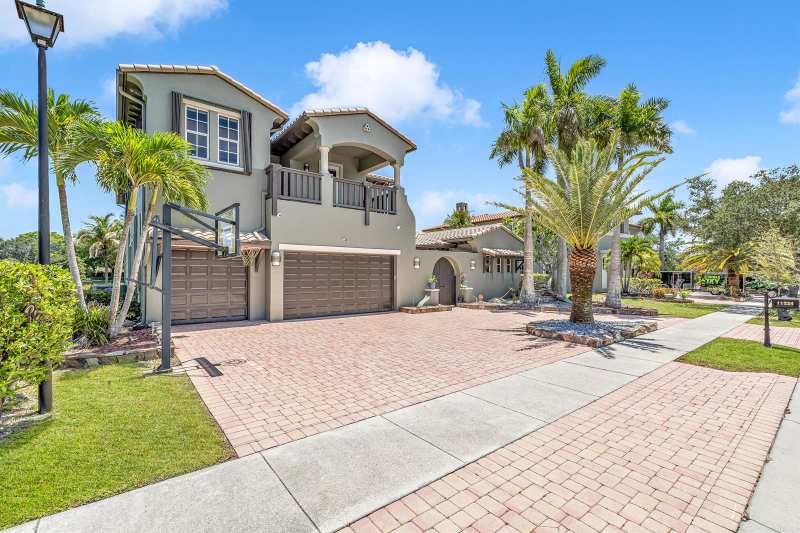 11224 NW 77th Place, Parkland FL 33076