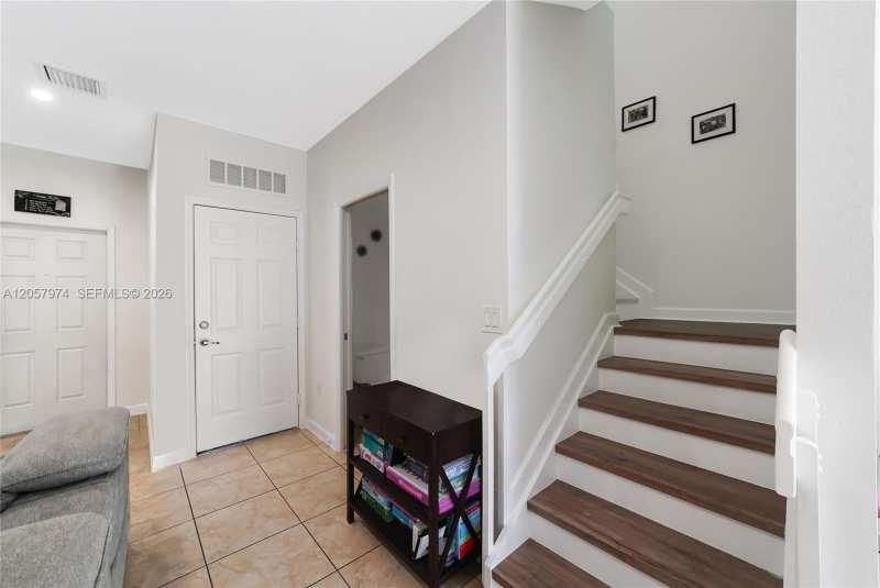 8897 SW 225th St, Cutler Bay FL 33190