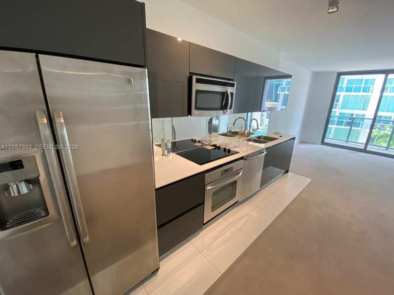 31 SE 6 street # 706, Miami FL 33131