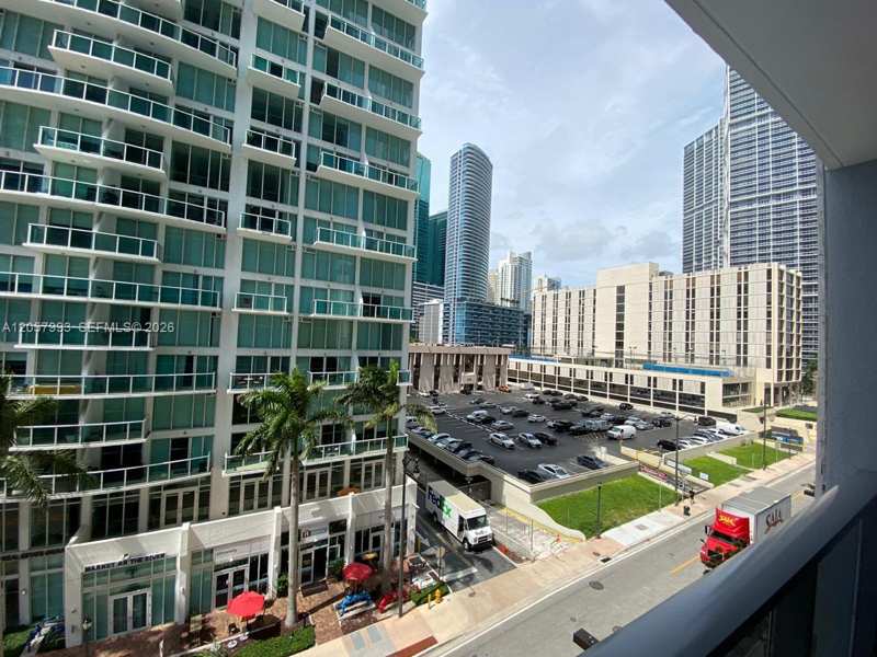 31 SE 6 street # 706, Miami FL 33131