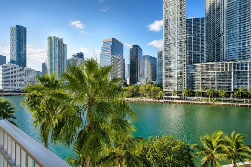 701 Brickell Key Blvd # 604, Miami FL 33131