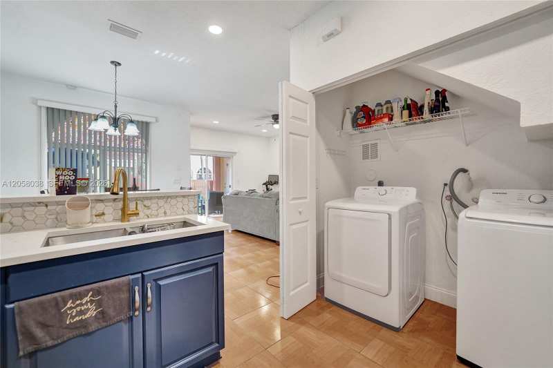 1315 N Santa Catalina Cir # 1315, North Lauderdale FL 33068