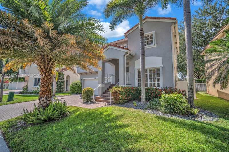 7565 NW 19th Dr, Pembroke Pines FL 33024