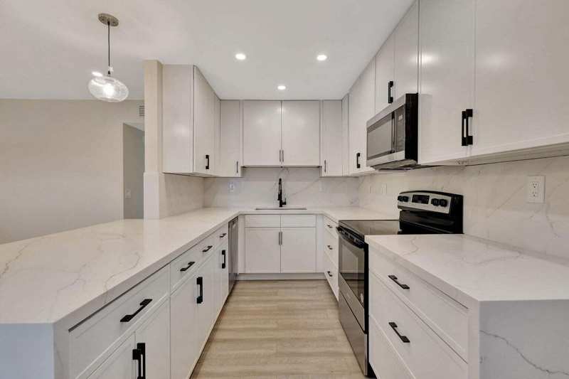 802 BURGUNDY Q, Delray Beach FL 33484