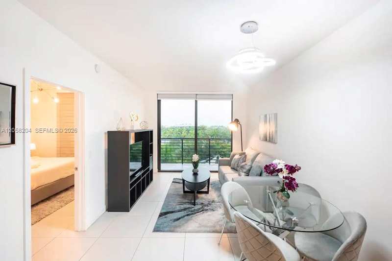 5350 NW 84th Ave # 403, Doral FL 33166