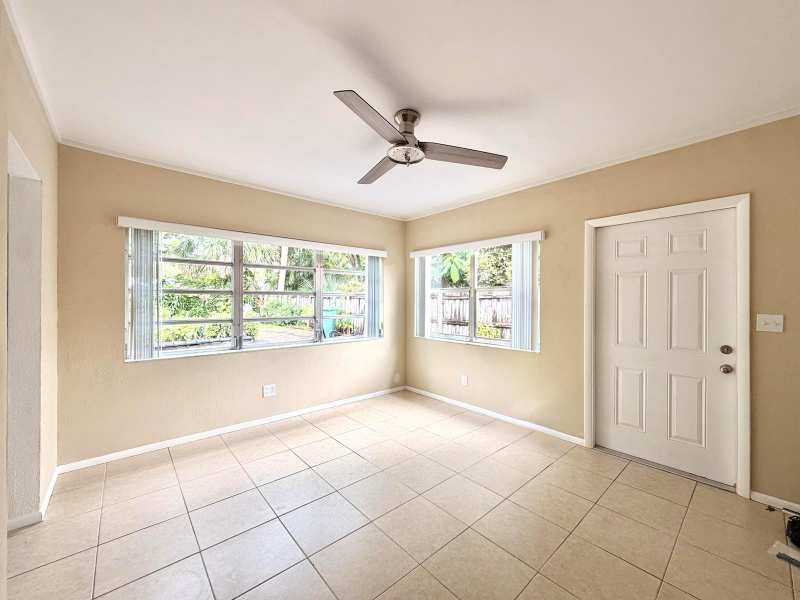 1421 NW 2ND # B, Fort Lauderdale FL 33311