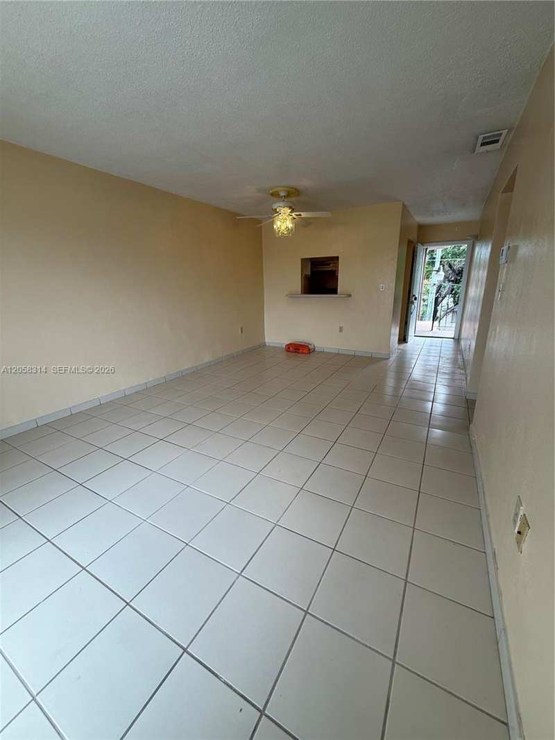10 SW 45th Ave # 33, Miami FL 33134