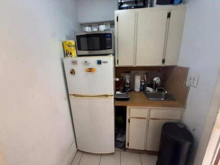 59 FLAGAMI Boulevard, Miami FL 33144