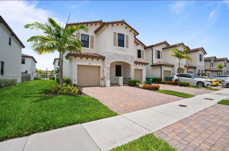 11919 SW 247th Ter, Homestead FL 33032