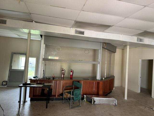 190 US HIGHWAY 27 N, South Bay FL 33493