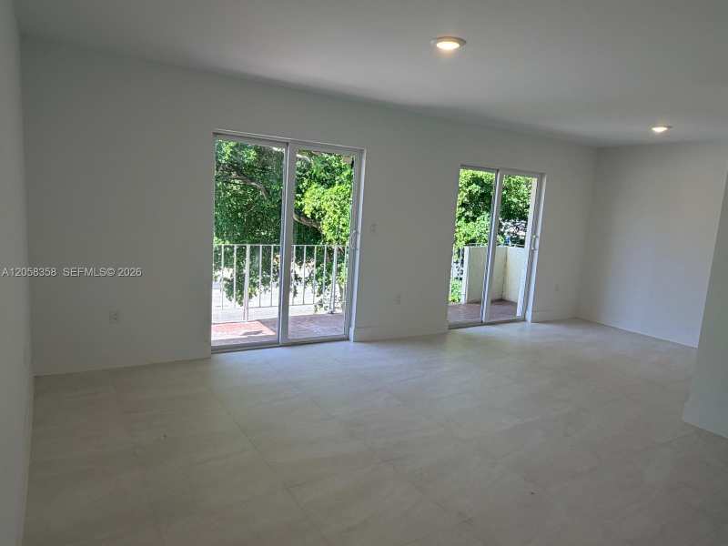 921 SW 7th St # 3, Miami FL 33130