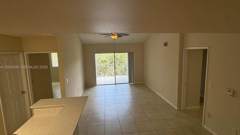 2600 S University Dr # 325, Davie FL 33328