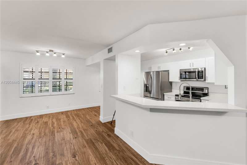9005 W Sunrise Blvd # 9005, Plantation FL 33322