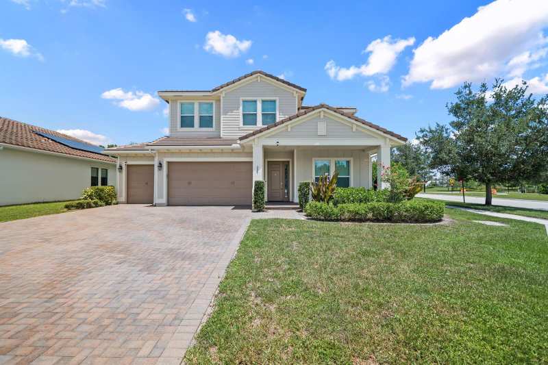 984 Sterling Pine Place, Loxahatchee FL 33470