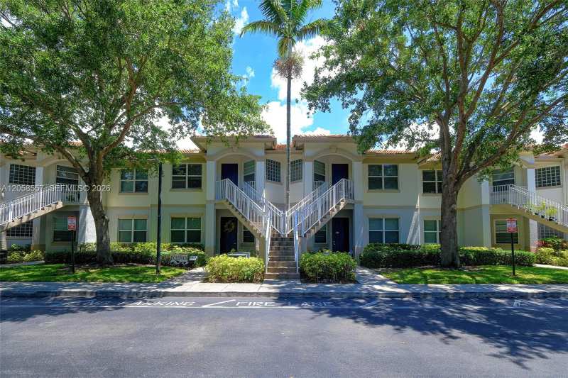 Melrose Apartments