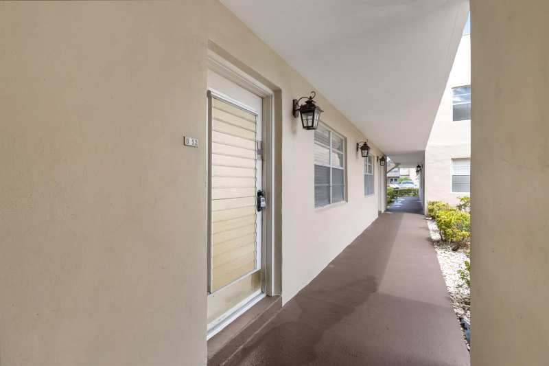 52 BURGUNDY B, Delray Beach FL 33484