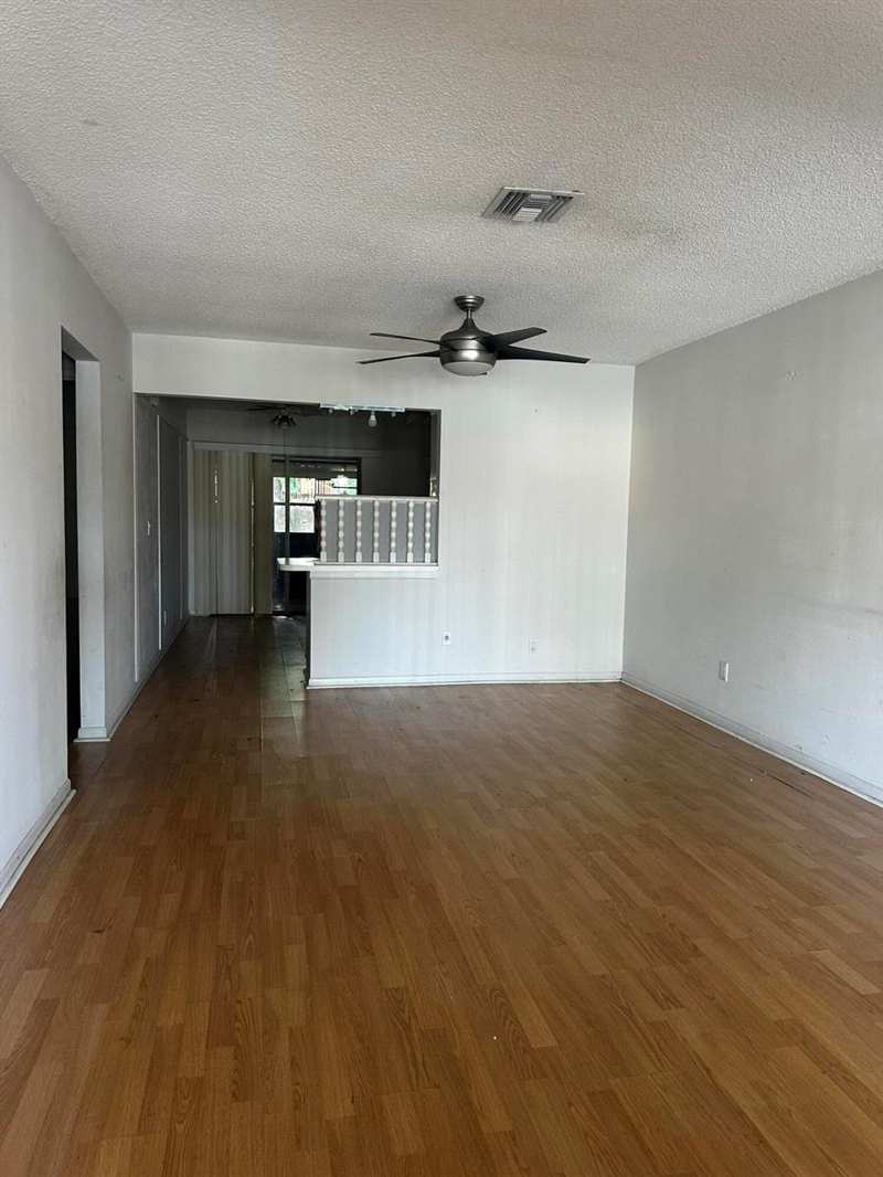 5933 FOREST HILL Boulevard # 3, West Palm Beach FL 33415