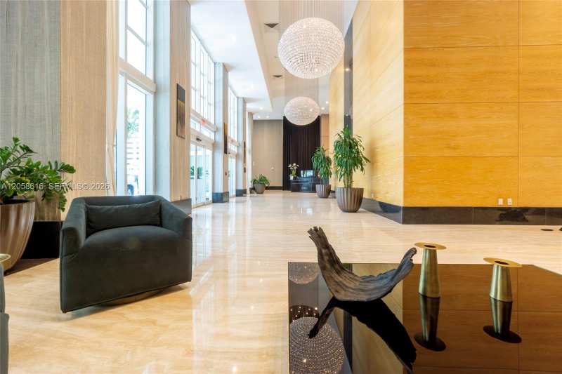 950 Brickell Bay Dr # 3010, Miami FL 33131