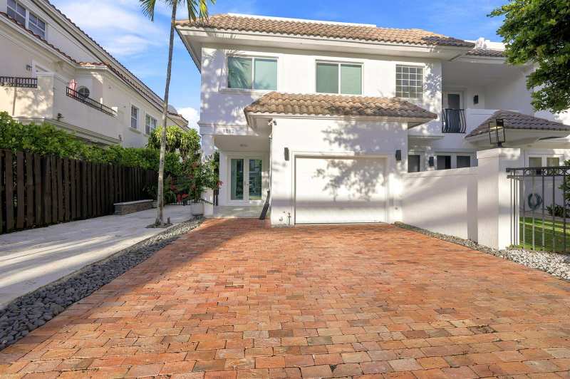 1812 NE 26th Avenue, Fort Lauderdale FL 33305
