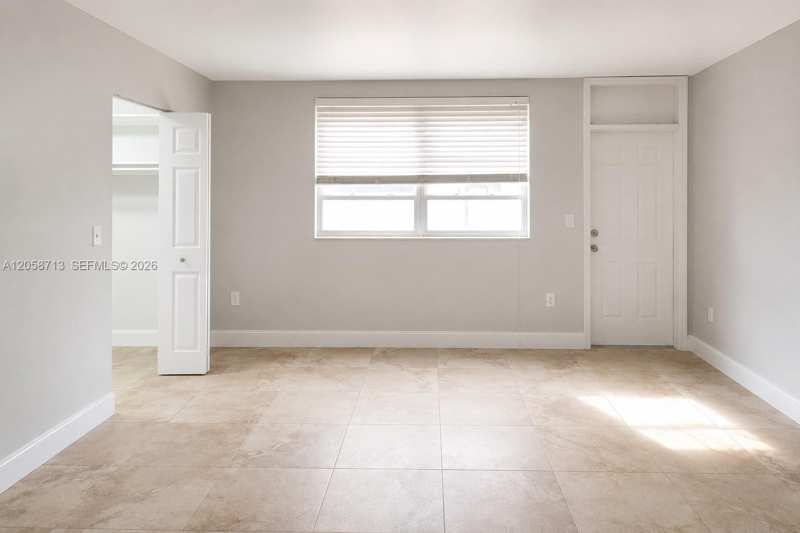 12590 NE 16th Ave # 605, North Miami FL 33161