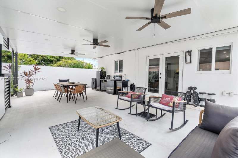 6100 NW 2nd St, Miami FL 33126