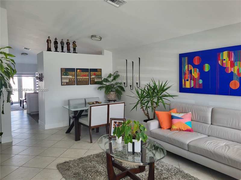 15037 SW 138th Ter # 15037, Miami FL 33196