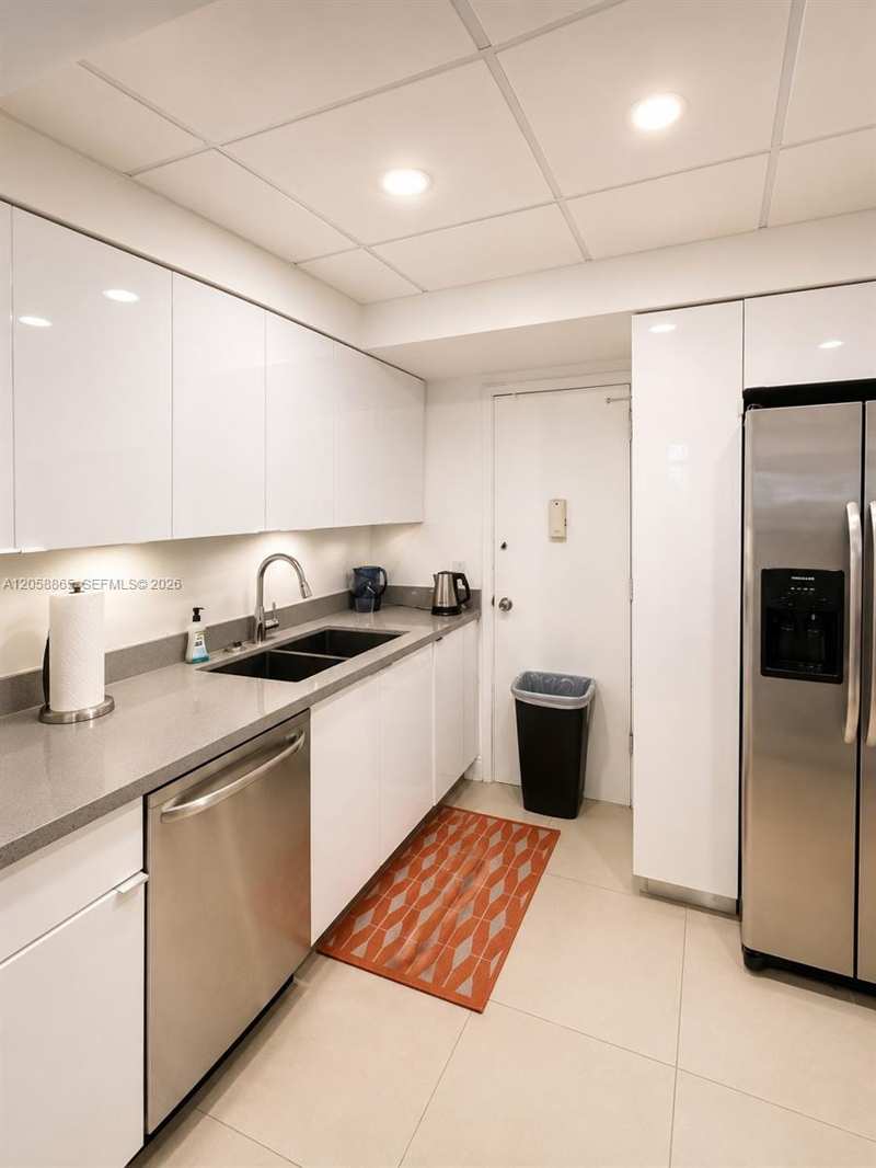 3505 S Ocean Dr # 411, Hollywood FL 33019
