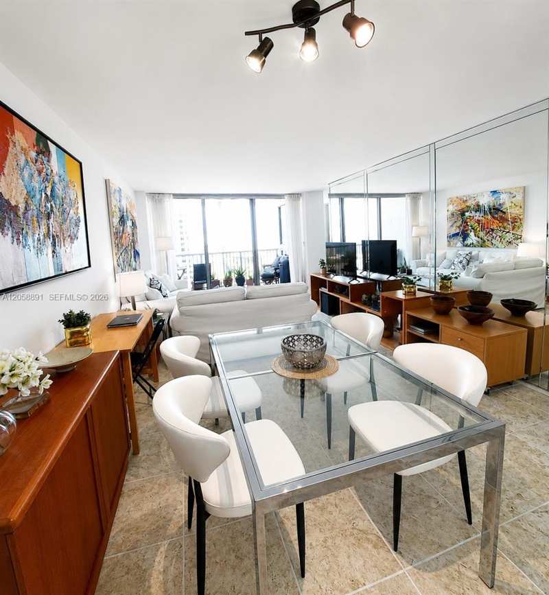 2655 E Collins Ave # 2306, Miami Beach FL 33140