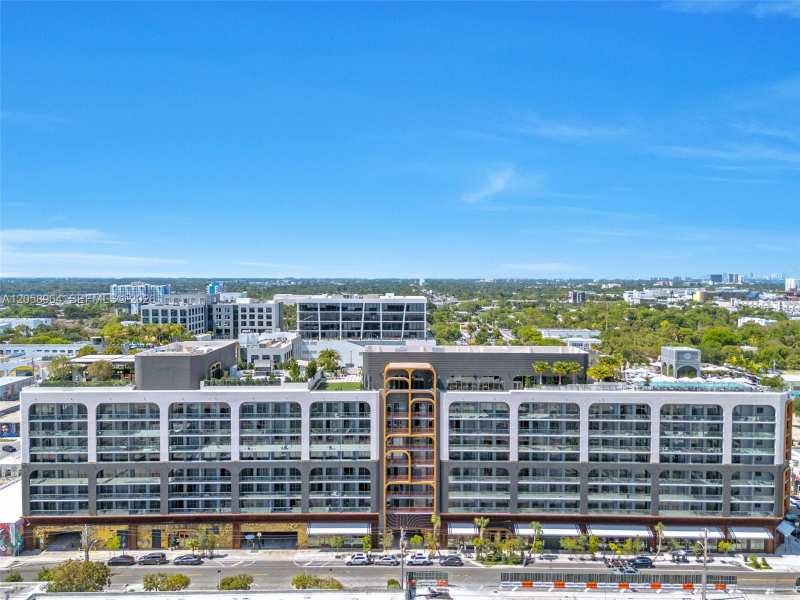 2700 NW 2nd Ave # 422, Miami FL 33127