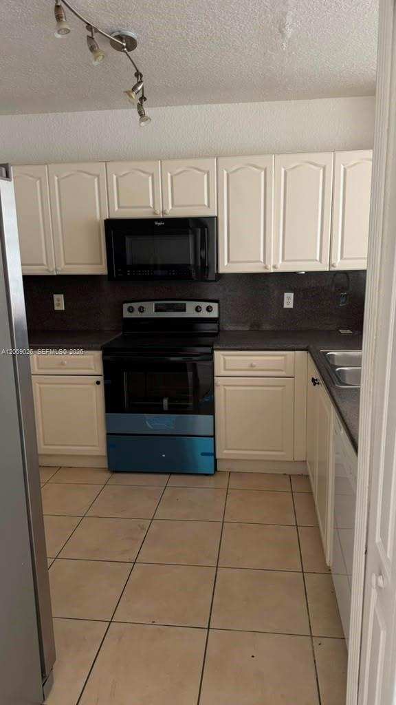 8123 W 36th Ave # 1, Hialeah FL 33018