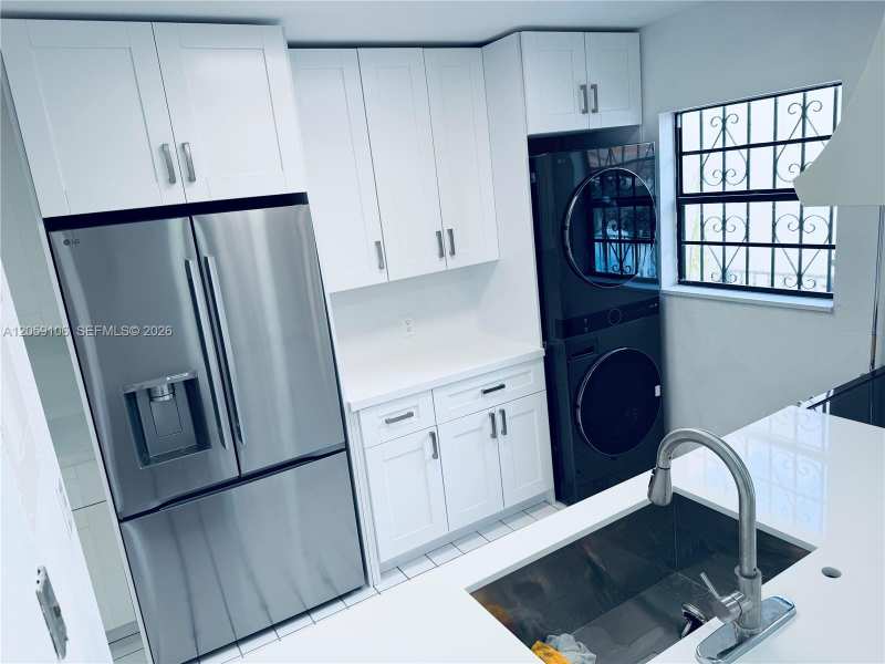7011 Crown Gate Ct., Miami Lakes FL 33014