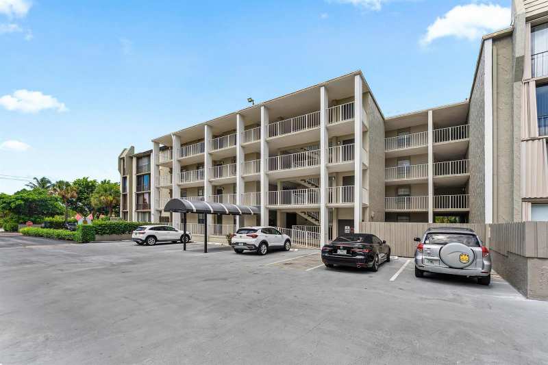 501 SW 11th Place # 412, Boca Raton FL 33432